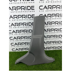 Обшивка стойки центральная