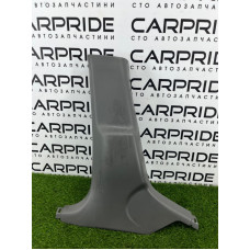 Обшивка стойки центральная