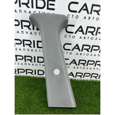 Обшивка стойки центральная