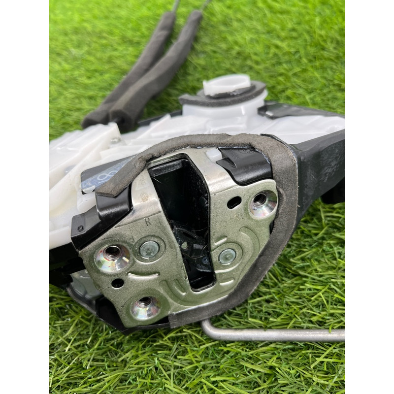 Замок двери (кузов и элементы) Subaru Forester SK 2019 2.5 61032SJ120