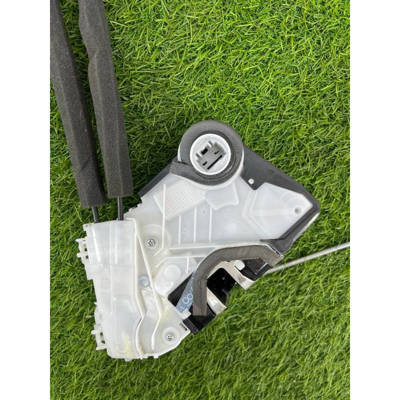 Замок двери (кузов и элементы) Subaru Forester SK 2019 2.5 61032SJ120