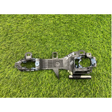 Кронштейн ручки двери