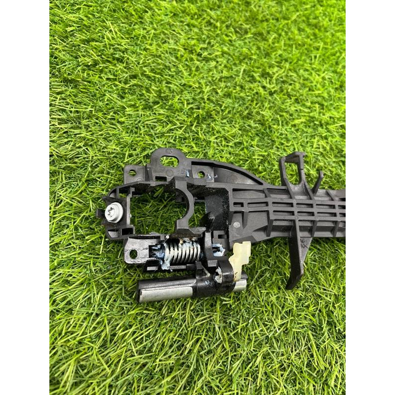 Кронштейн ручки двери (кузов и элементы) Subaru Forester SK 2019 2.5 61142CA000