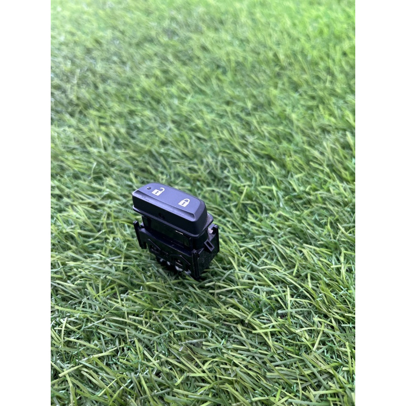 Кнопка блокировки центрального замка (электрика / кнопки) Subaru Forester SK 2019 2.5 83078FL000