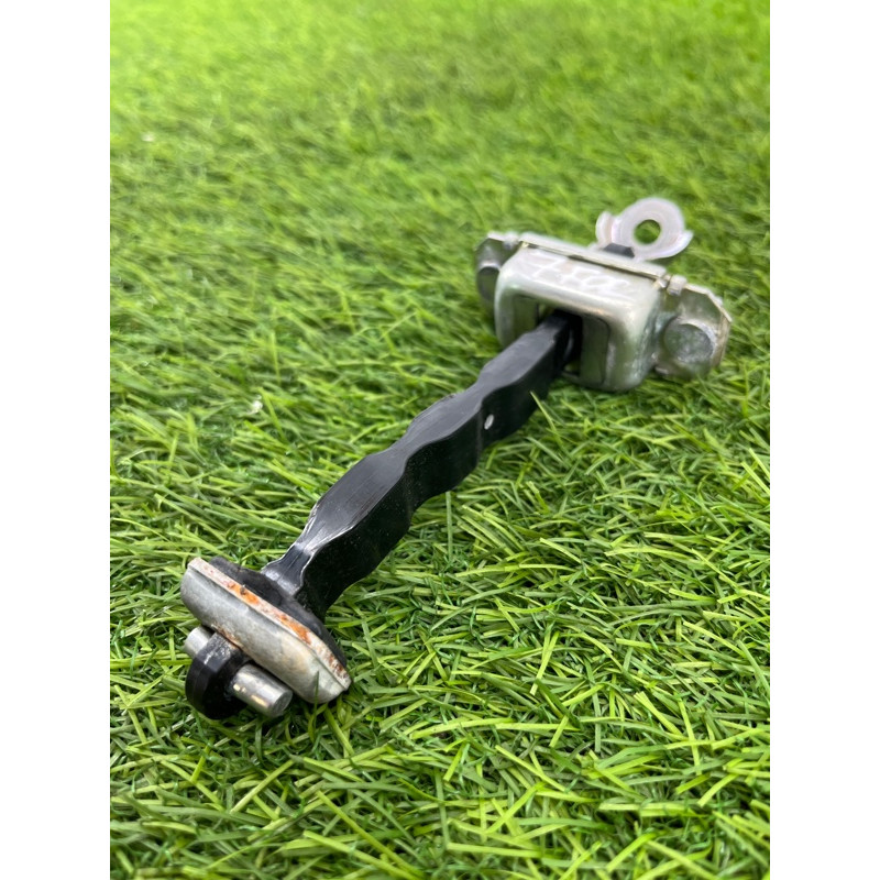 Ограничитель двери (кузов и элементы) Subaru Forester SK 2019 2.5 61124SJ000