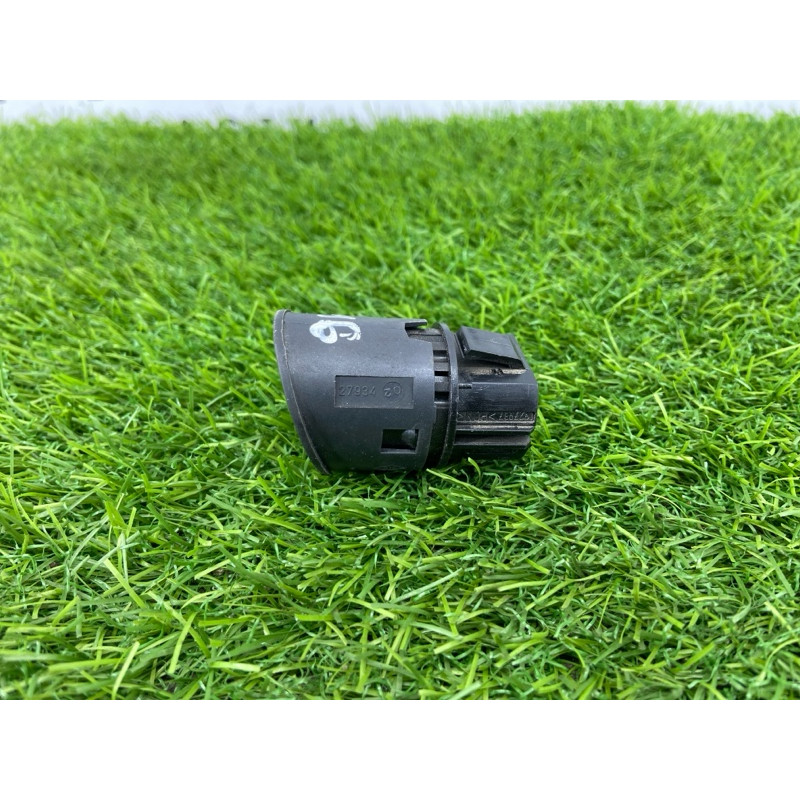 Кнопка Start Stop (электрика / кнопки) Renault Megane 2 2004 1.9 DCI 1927937