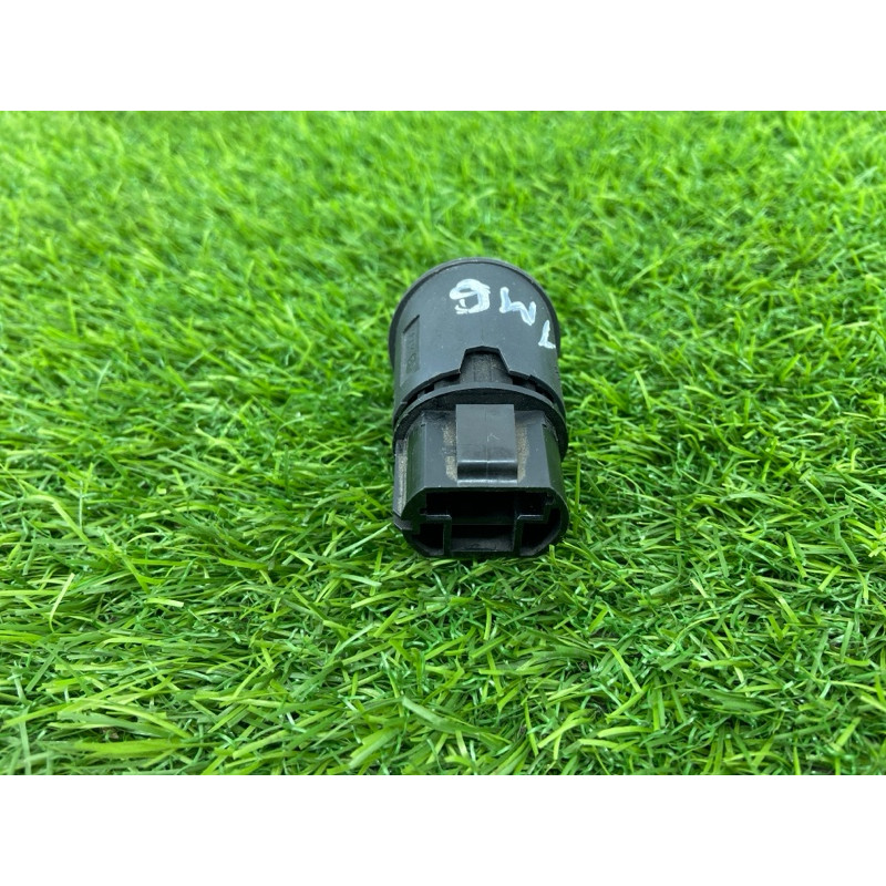 Кнопка Start Stop (электрика / кнопки) Renault Megane 2 2004 1.9 DCI 1927937