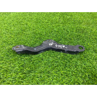 Крепление рулевой рейки