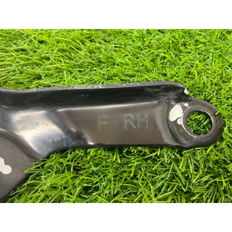 Крепление рулевой рейки (рулевое управление) Subaru Forester SK 2019 2.5 34166FL010