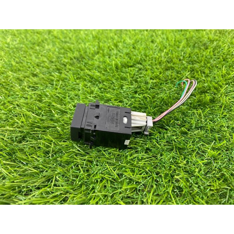 Кнопка помощи при подъеме (электрика / кнопки) Subaru Legacy BN 2016 2.5