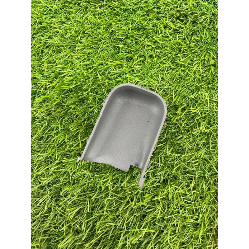 Заглушка ручки внутренней (салон) Nissan Almera B10 2008 1,6 QG16 8051395F0F