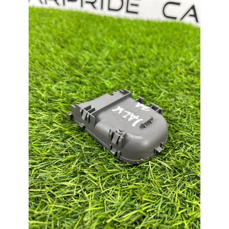 Заглушка ручки внутренней (салон) Nissan Almera B10 2008 1,6 QG16 8051395F0F