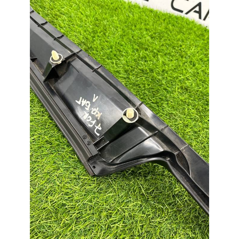 Накладка крышки багажника (кузов и элементы) Subaru Forester SK 2019 2.5 63186sj010