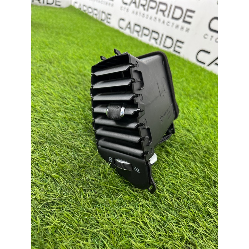 Воздуховод центральный (салон) Jeep Grand Cherokee WK2 2018 3.6 5MT21DX9AB