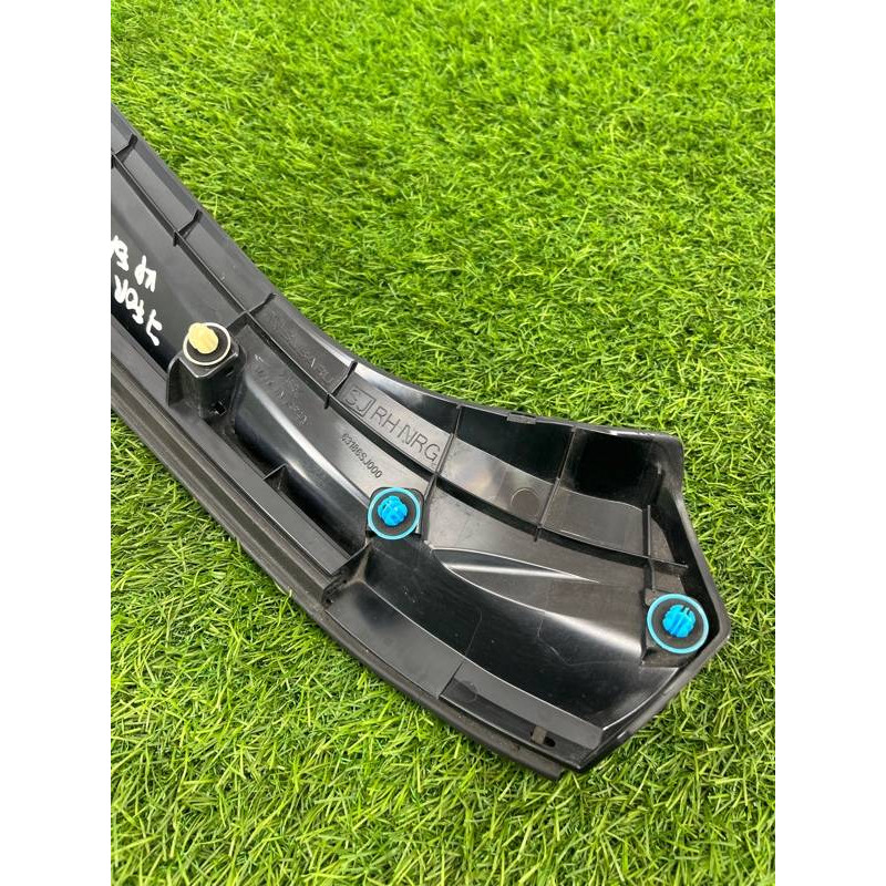 Накладка крышки багажника (кузов и элементы) Subaru Forester SK 2019 2.5 63186sj000