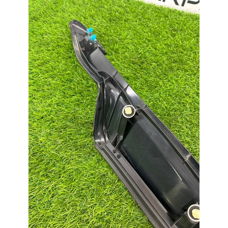 Накладка крышки багажника (кузов и элементы) Subaru Forester SK 2019 2.5 63186sj000