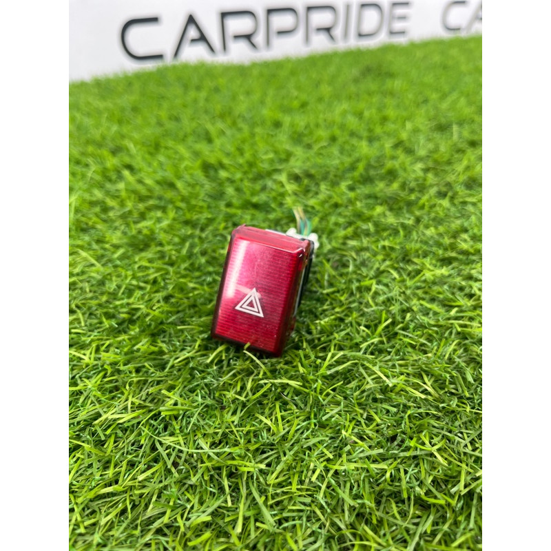 Кнопка аварийной сигнализации (электрика / кнопки) Subaru Outback B15 83037AL00A