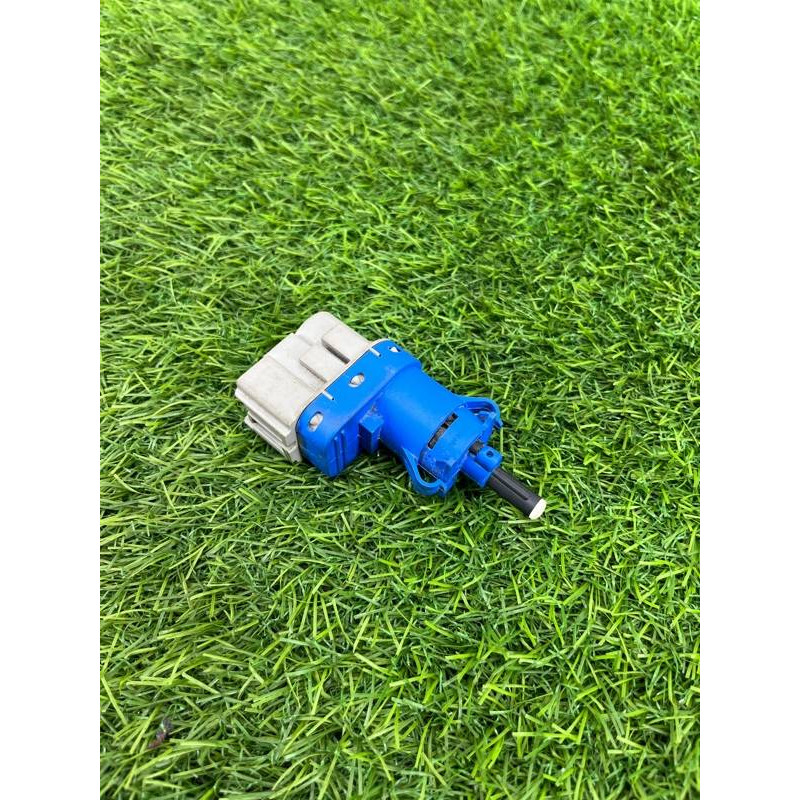 Концевик педали тормоза (электрика / датчики) Ford Ecosport B515 2018 1.0L 8t4t9g854aa