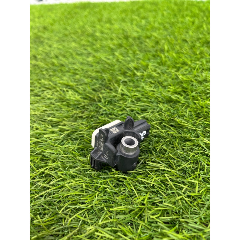 Датчик удара (электрика / датчики) Subaru Outback B15 98237AL00A