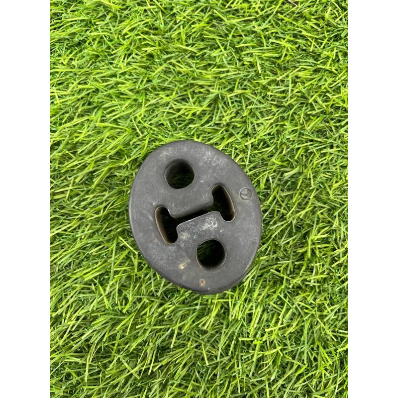 Подушка глушителя (выпускная система) Subaru Forester SJ 44066ae021