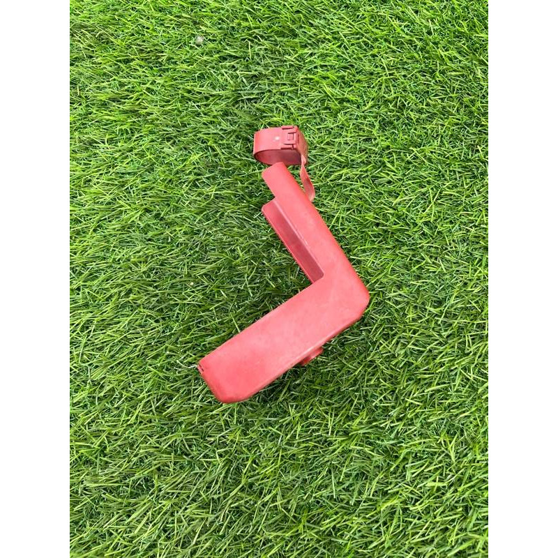 Крышка плюсовой клеммы (электрика / кнопки) Subaru Forester SJ 81611AG002