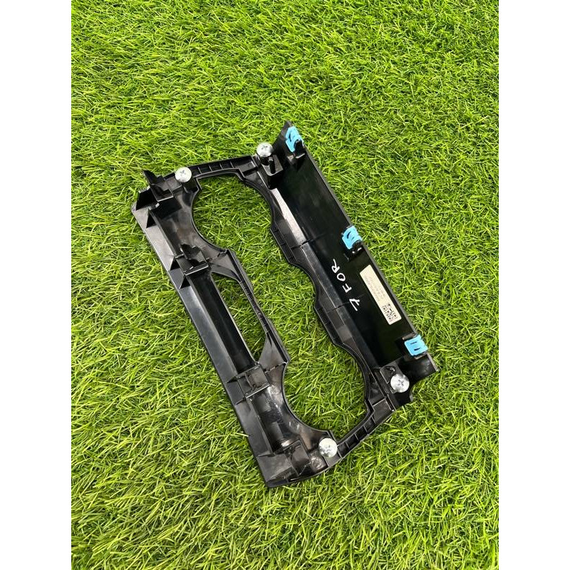 Декоративна накладка торпеди (салон) Subaru Forester SK 2019 2.5 66062sj000