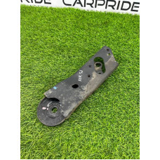 Кронштейн подрамника