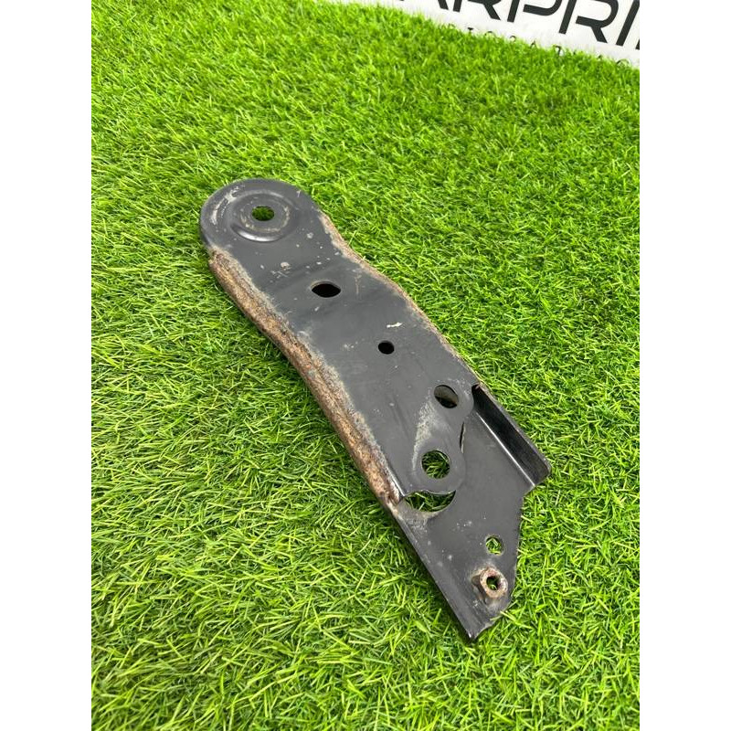 Кронштейн подрамника (подвеска) Subaru Forester SJ 20157SG020