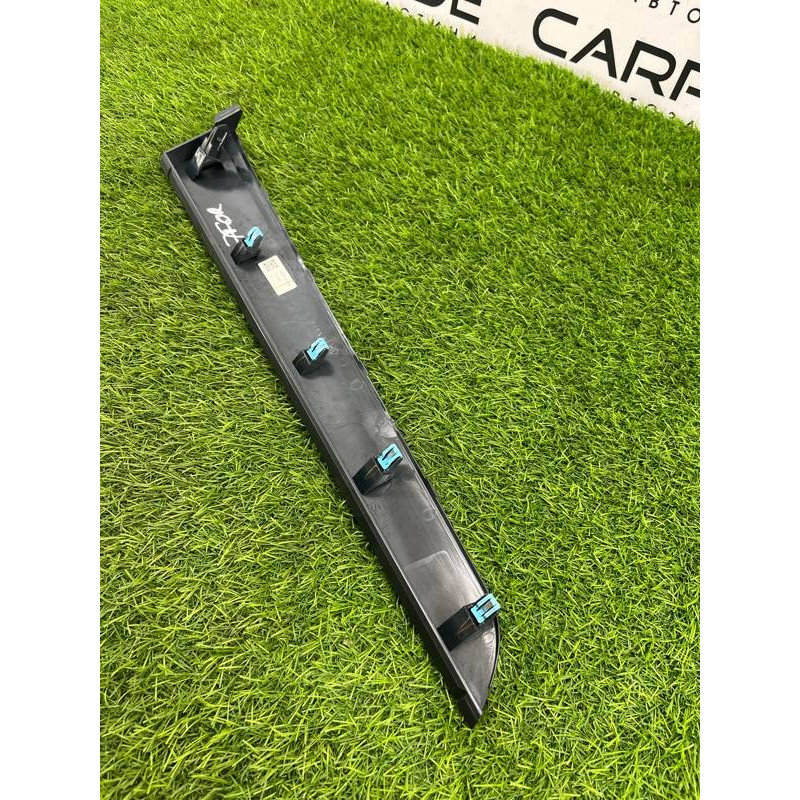 Декоративная накладка торпедо (салон) Subaru Forester SK 2019 2.5 66077SJ500