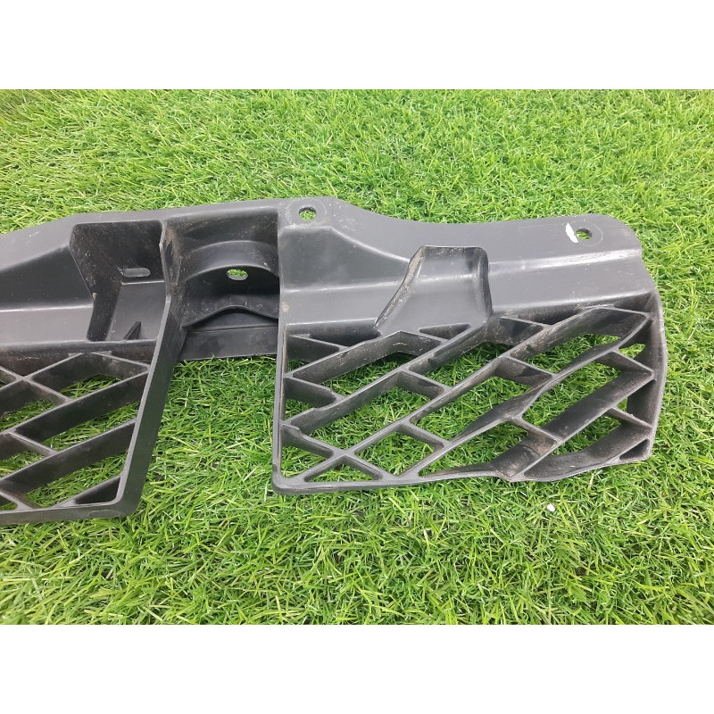 Крепление бампера (кузов и элементы) Volkswagen Touareg NF 2013 3.0 TDI CRCA 7P6807863