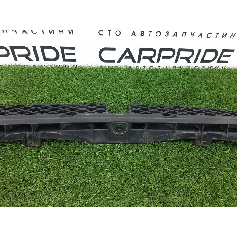 Крепление бампера (кузов и элементы) Volkswagen Touareg NF 2013 3.0 TDI CRCA 7P6807863