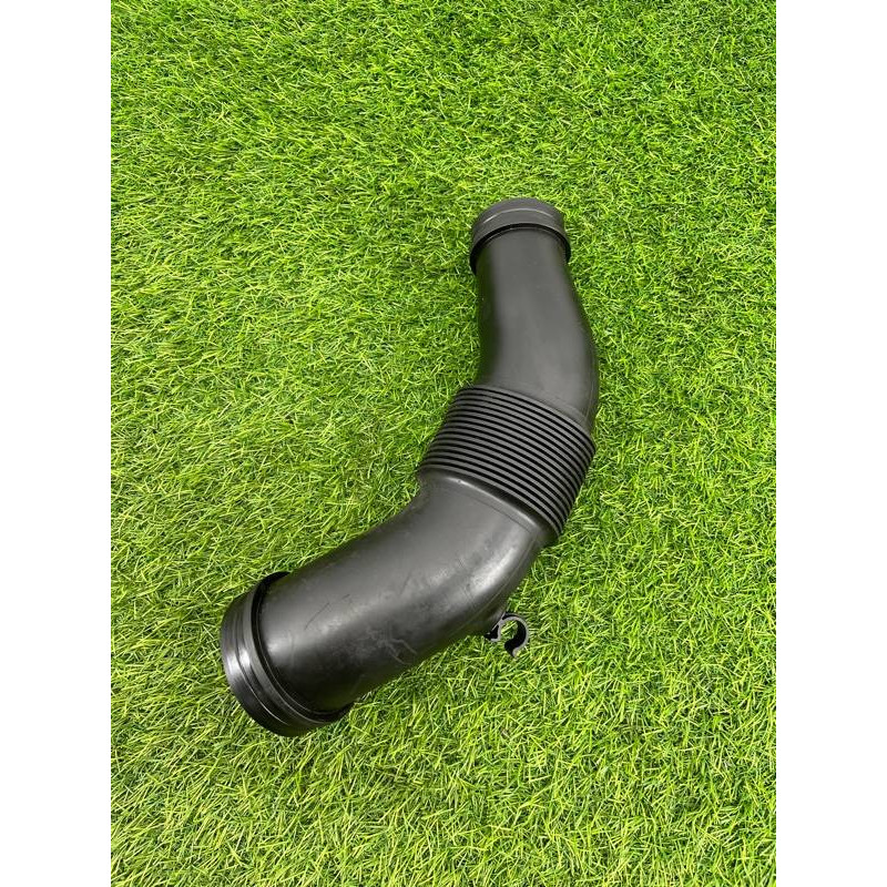 Патрубок воздушного фильтра (впускная система) Volkswagen Touareg NF 2013 3.0 TDI CRCA 7P0129627E