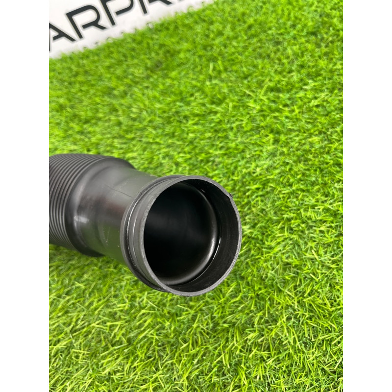 Патрубок воздушного фильтра (впускная система) Volkswagen Touareg NF 2013 3.0 TDI CRCA 7P0129627E