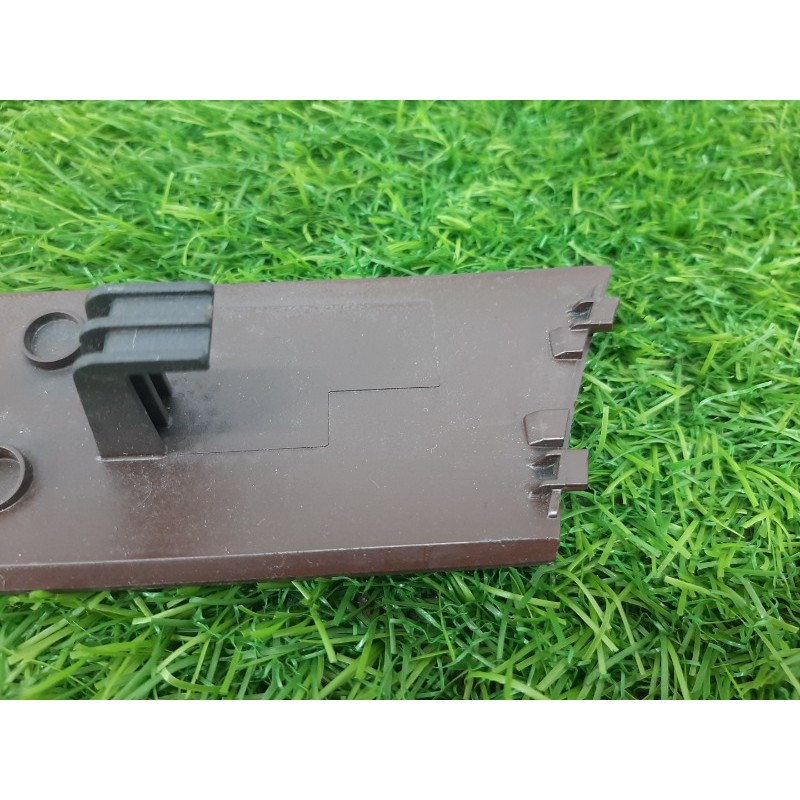 Декоративная накладка карты двери (салон) Volkswagen Touareg NF 2013 3.0 TDI CRCA 7P6867449BME1