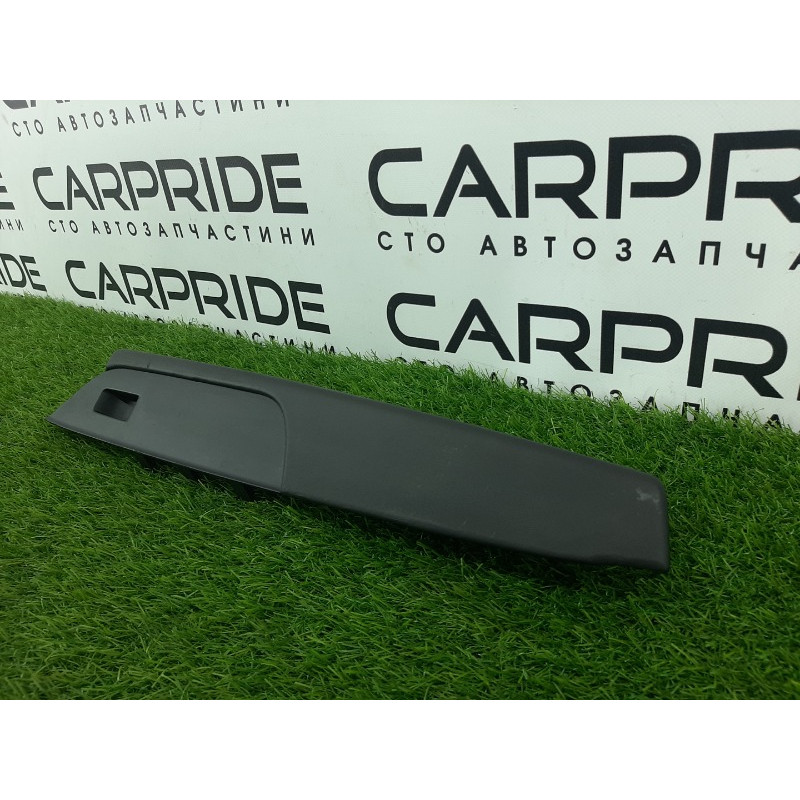 Декоративная накладка карты двери (салон) Volkswagen Touareg NF 2013 3.0 TDI CRCA 7p6867363