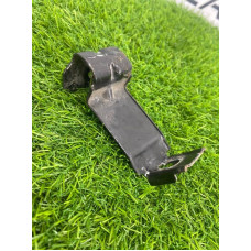 Крепление бампера