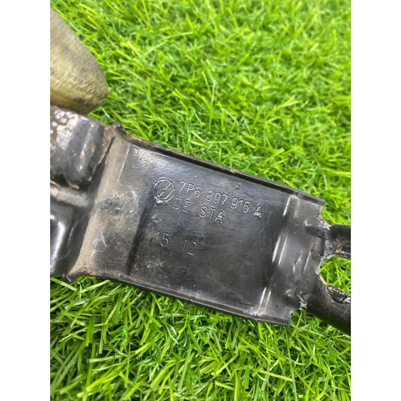 Крепление бампера (кузов и элементы) Volkswagen Touareg NF 2013 3.0 TDI CRCA 7p6807915a