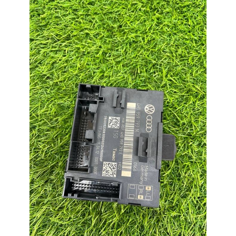 Блок управления дверьми (электрика / блоки управления) Volkswagen Touareg NF 2013 3.0 TDI CRCA 4H0959793M