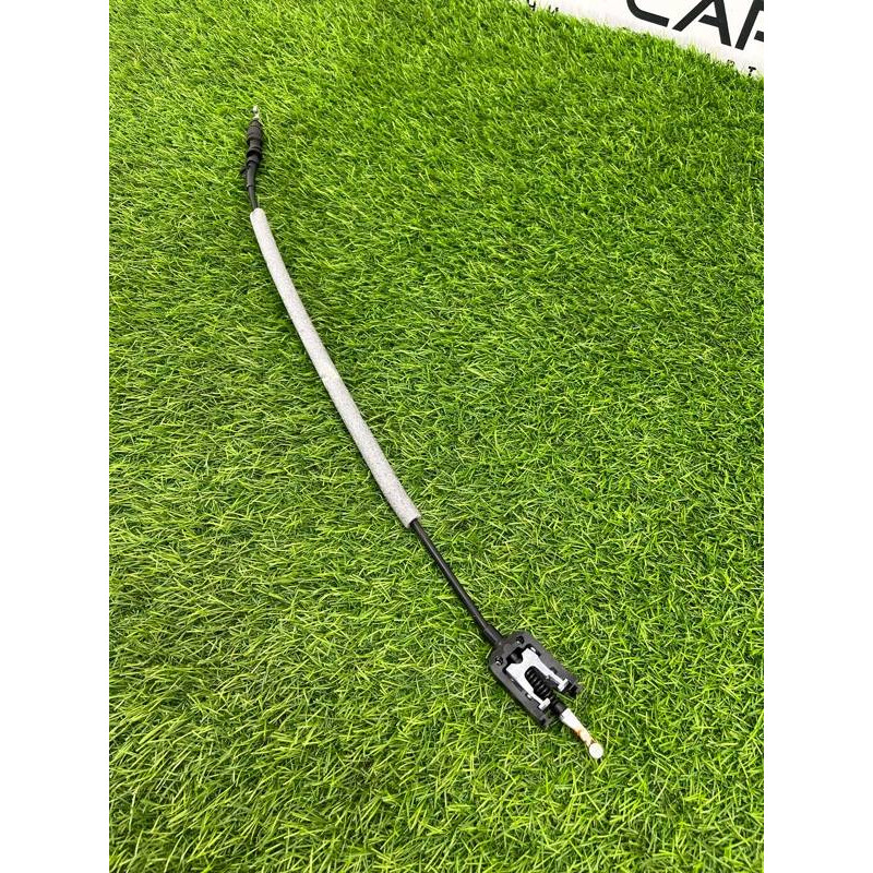 Трос замка двери (кузов и элементы) Volkswagen Touareg NF 2013 3.0 TDI CRCA 5N0837017D