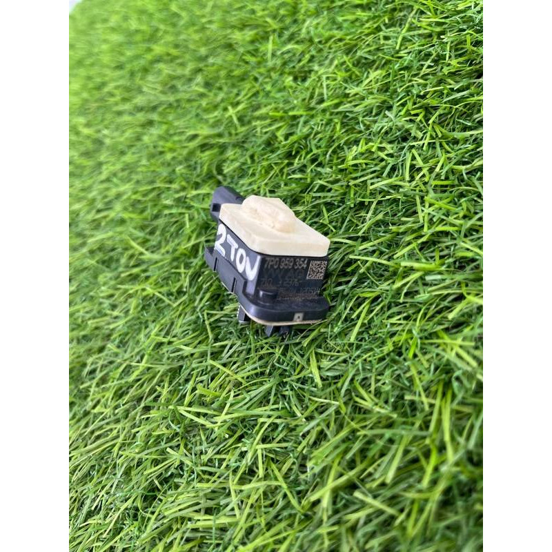 Датчик удара (электрика / датчики) Volkswagen Touareg NF 2013 3.0 TDI CRCA 7p0959354