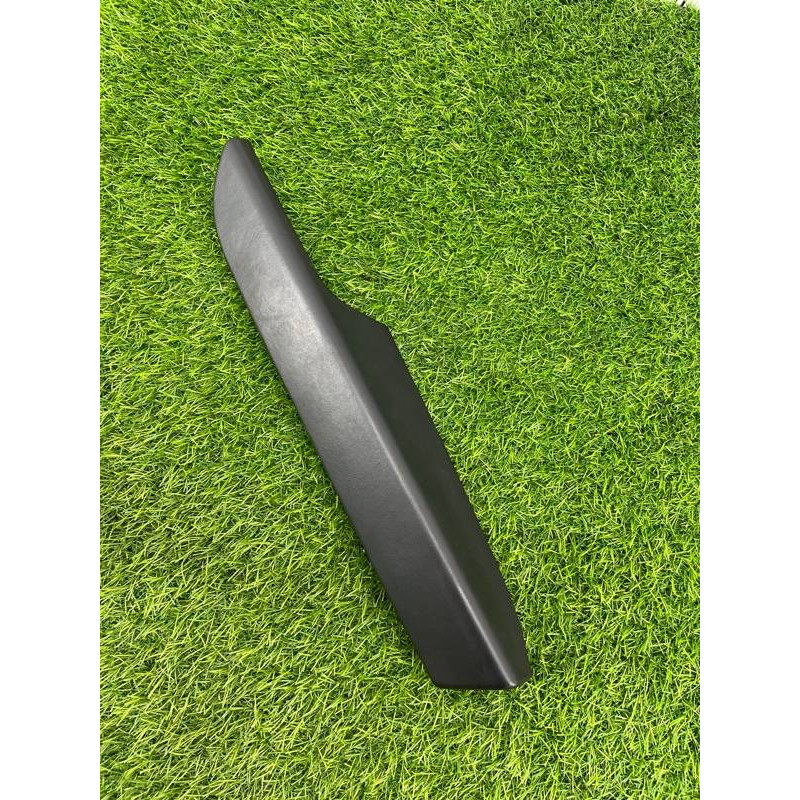 Обшивка ручки подлокотника (салон) Volkswagen Touareg NF 2013 3.0 TDI CRCA 7P2868170BE74