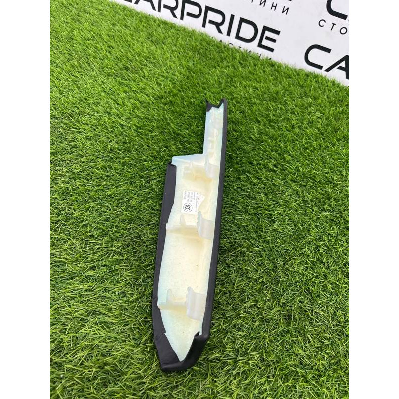 Обшивка ручки подлокотника (салон) Volkswagen Touareg NF 2013 3.0 TDI CRCA 7P2868170BE74