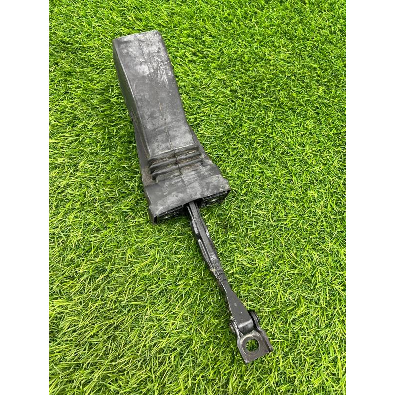 Ограничитель двери (кузов и элементы) Volkswagen Touareg NF 2013 3.0 TDI CRCA 7P0839249C