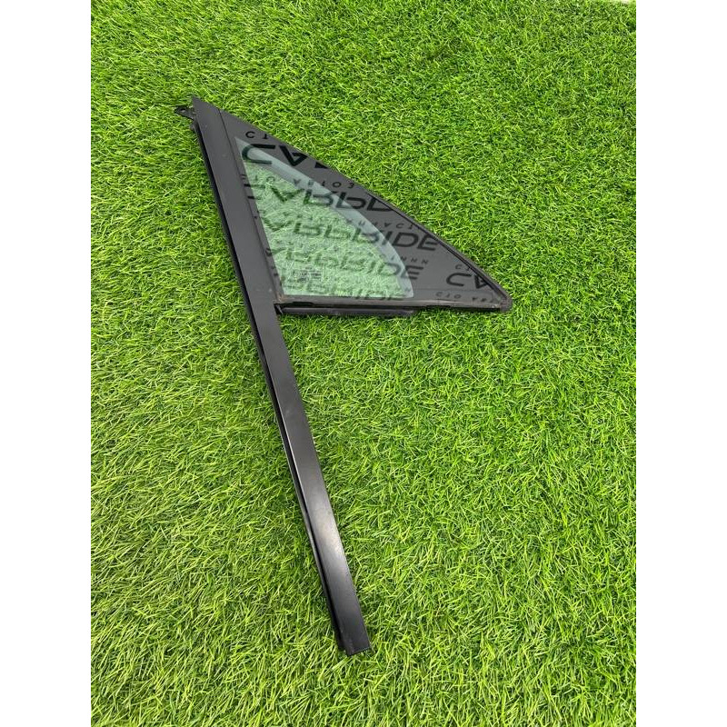 Форточка двери (кузов и элементы) Volkswagen Touareg NF 2013 3.0 TDI CRCA 7P0845114D