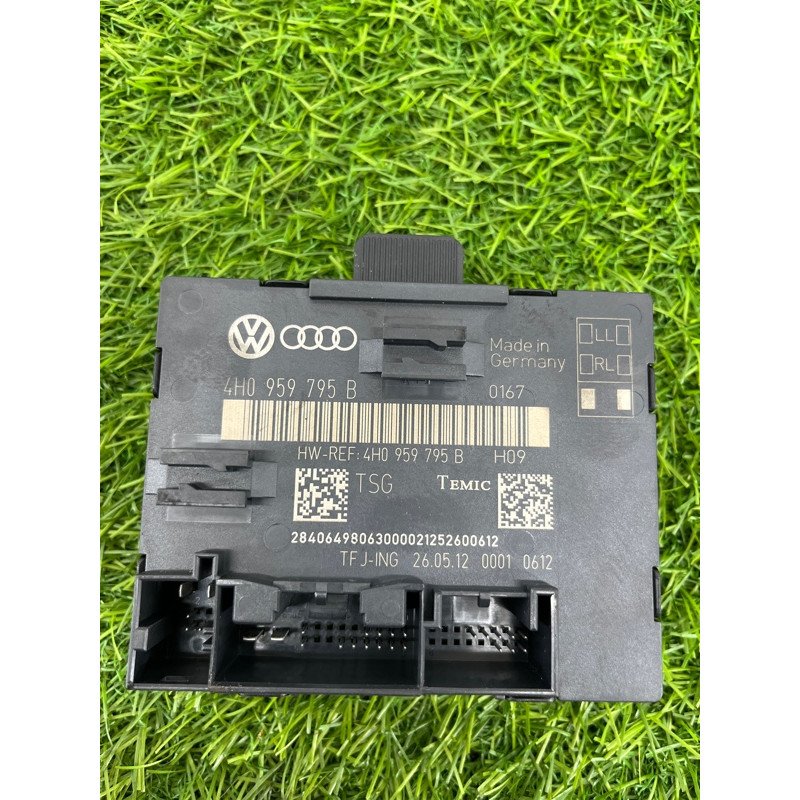 Блок управления дверьми (электрика / блоки управления) Volkswagen Touareg NF 2013 3.0 TDI CRCA 4H0959795B