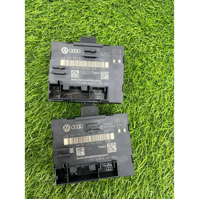 Блок управления дверьми (электрика / блоки управления) Volkswagen Touareg NF 2013 3.0 TDI CRCA 4H0959795B