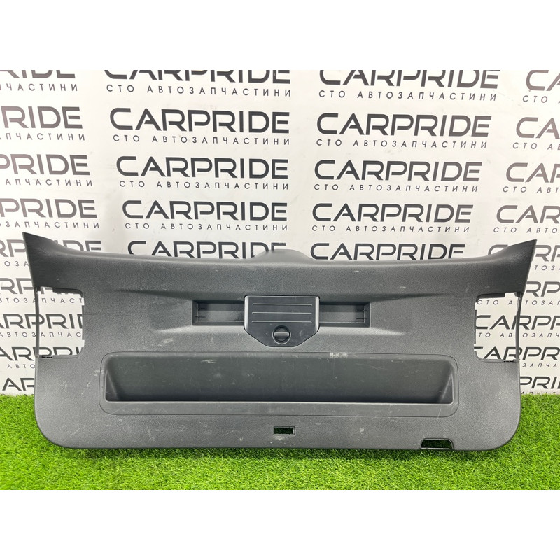 Обшивка крышки багажника (салон) Volkswagen Touareg NF 2013 3.0 TDI CRCA 7P6867601B82V