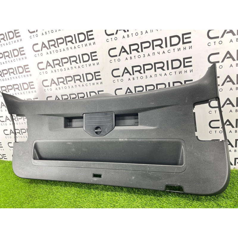 Обшивка крышки багажника (салон) Volkswagen Touareg NF 2013 3.0 TDI CRCA 7P6867601B82V