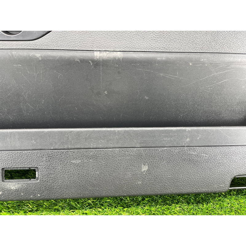 Обшивка крышки багажника (салон) Volkswagen Touareg NF 2013 3.0 TDI CRCA 7P6867601B82V