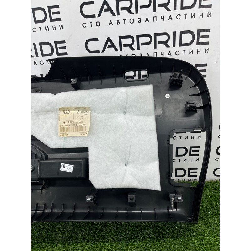 Обшивка крышки багажника (салон) Volkswagen Touareg NF 2013 3.0 TDI CRCA 7P6867601B82V